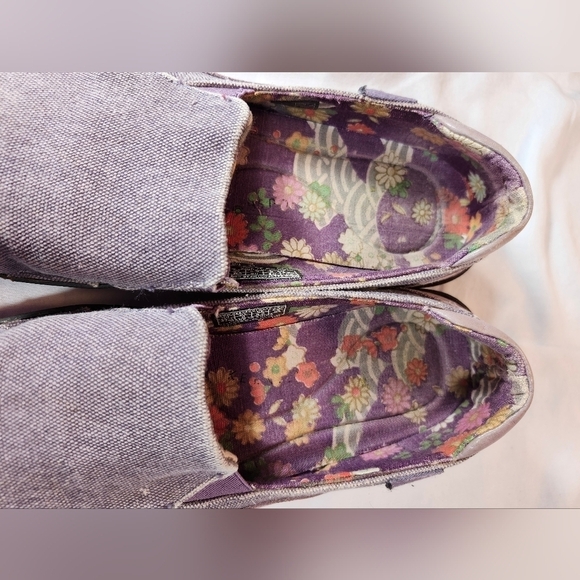 Keen woman's canvas leather shoe sz 9 - Picture 7 of 8